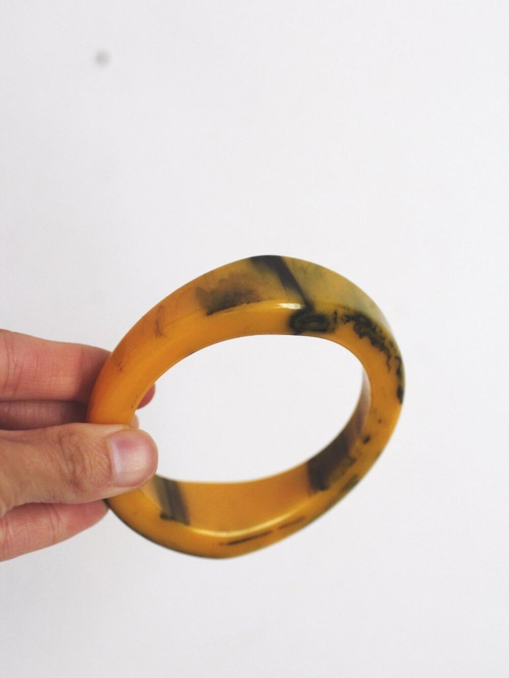 Vintage Marbled Butterscotch Mustard Yellow Marble Bakelite Bangle Bracelet Art